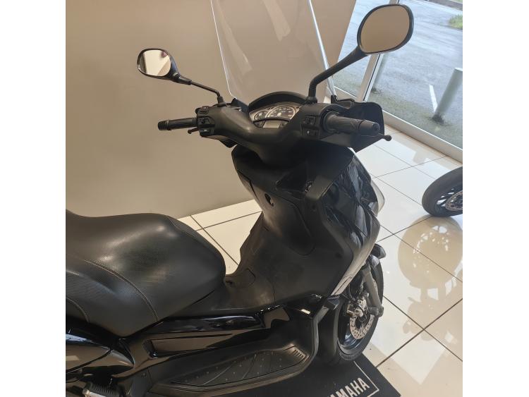 YAMAHA XMAX 125