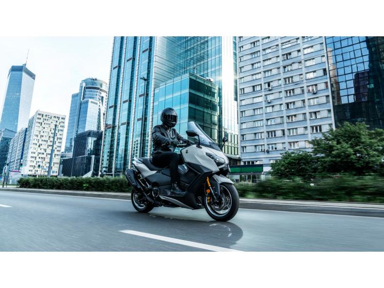 YAMAHA TMAX 560 TECH MAX