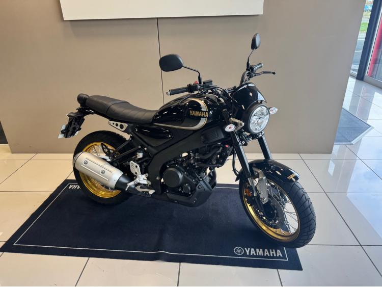 YAMAHA XSR 125 Legacy