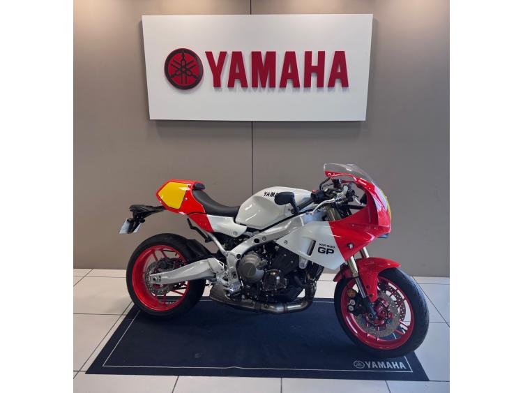 YAMAHA XSR 900 GP