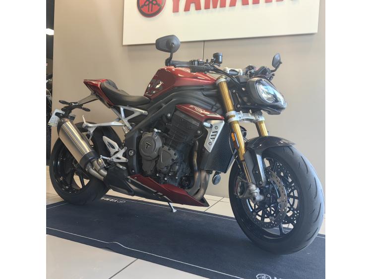 TRIUMPH SPEED TRIPLE 1200 RS