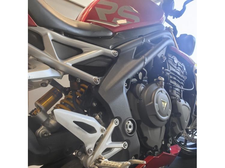 TRIUMPH SPEED TRIPLE 1200 RS
