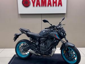 YAMAHA MT-07