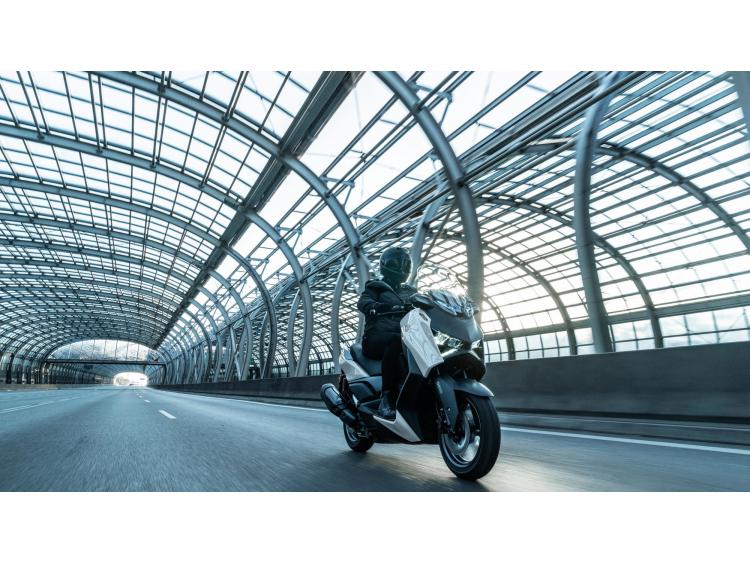 YAMAHA XMAX 300 TECH MAX