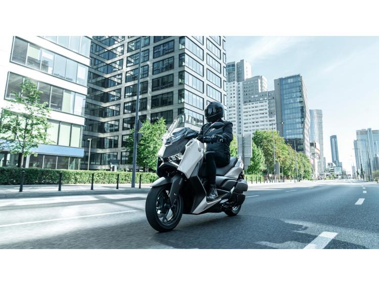 YAMAHA XMAX 300 TECH MAX