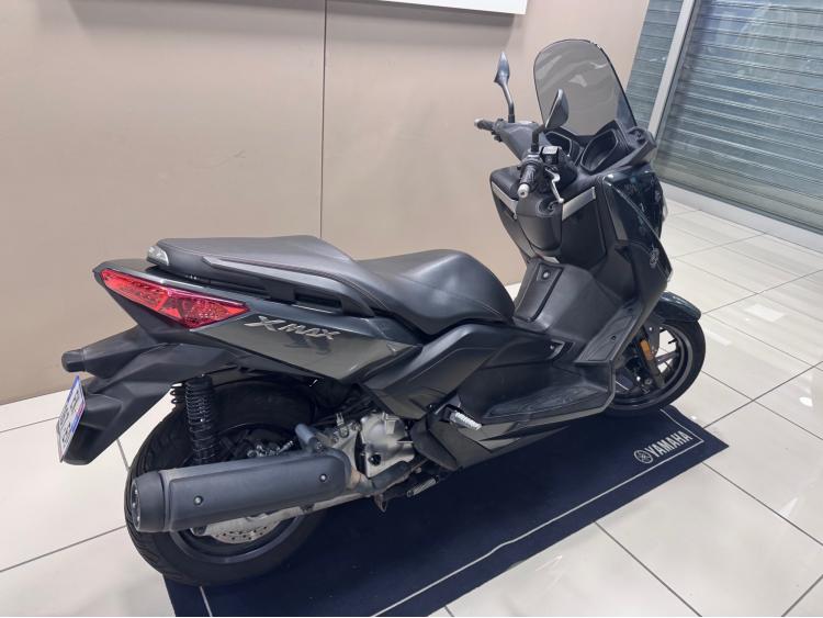 YAMAHA XMAX 125