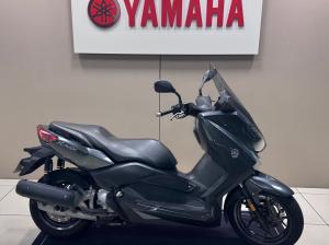 YAMAHA XMAX 125