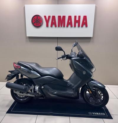 YAMAHA XMAX 125
