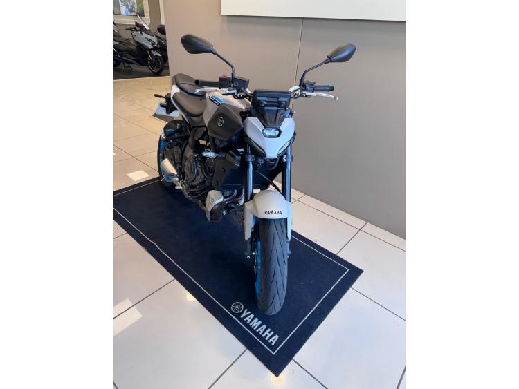 YAMAHA MT-07 (47.5CV)