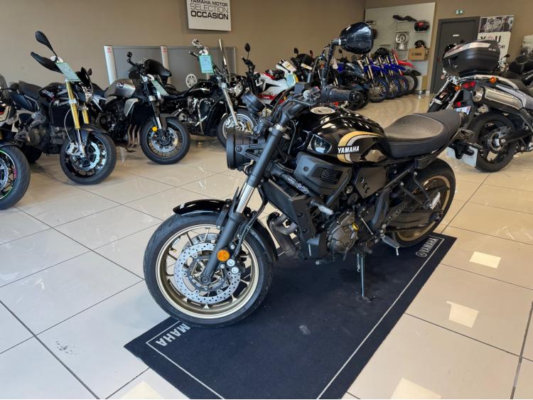 YAMAHA XSR 700 ABS