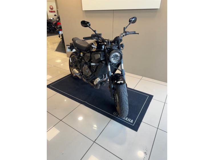 YAMAHA XSR 700 ABS