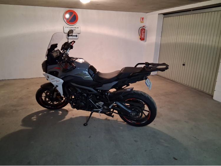 YAMAHA TRACER 900