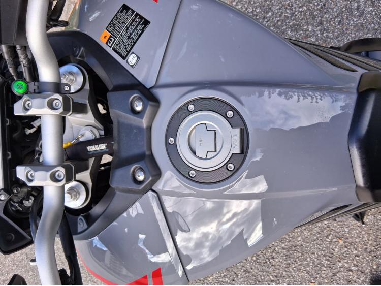 YAMAHA TRACER 900