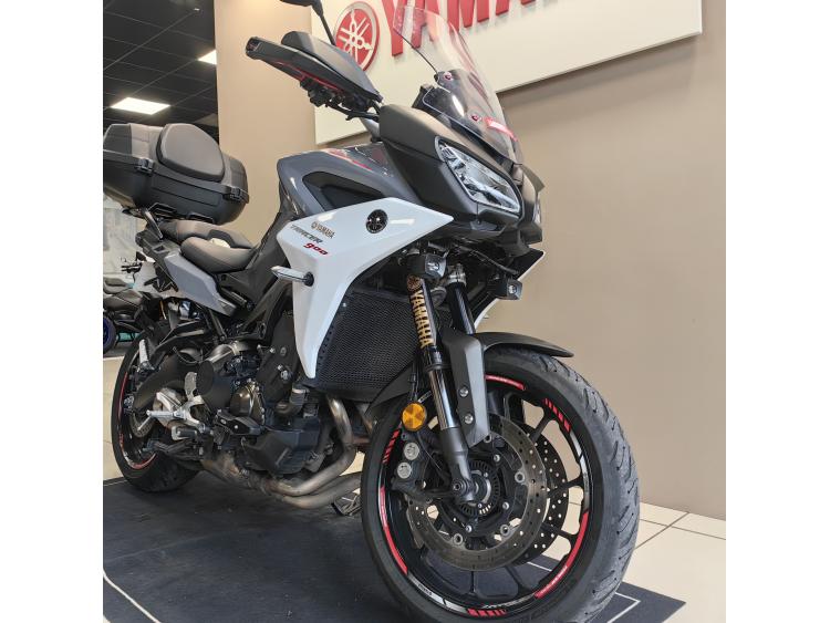 YAMAHA TRACER 900
