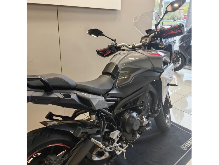 YAMAHA TRACER 900
