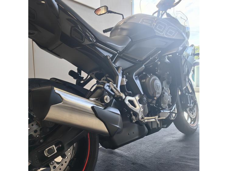 TRIUMPH TIGER 800