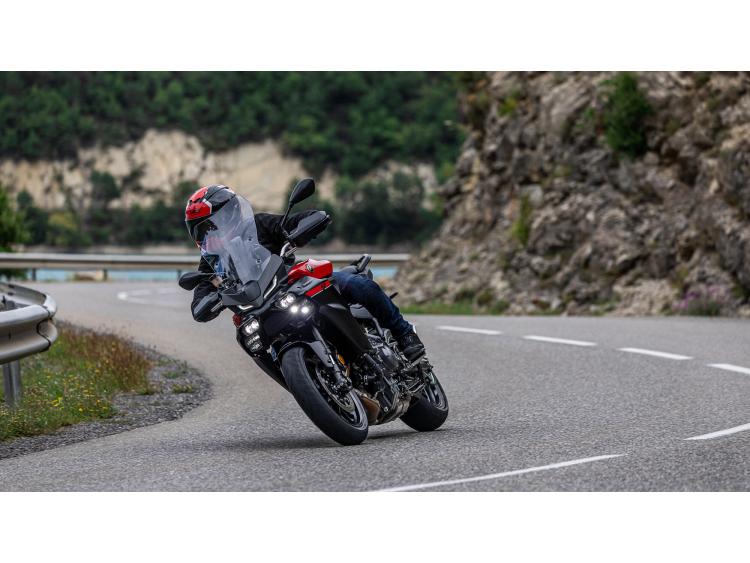 YAMAHA TRACER 9 Y-AMT 