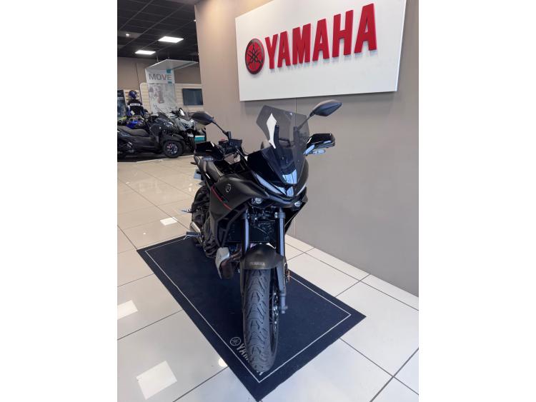 YAMAHA TRACER 7