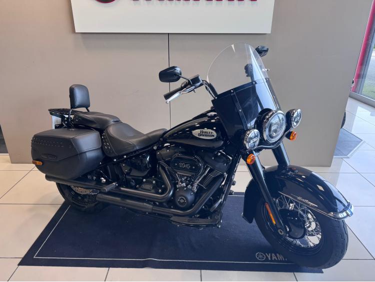 HARLEY-DAVIDSON SOFTAIL HERITAGE 1870 CLASSIC FLHC 