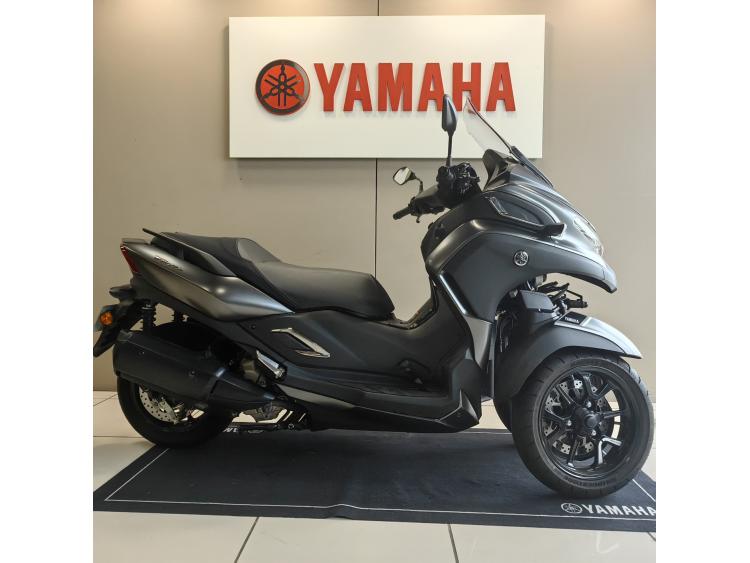 YAMAHA TRICITY 300